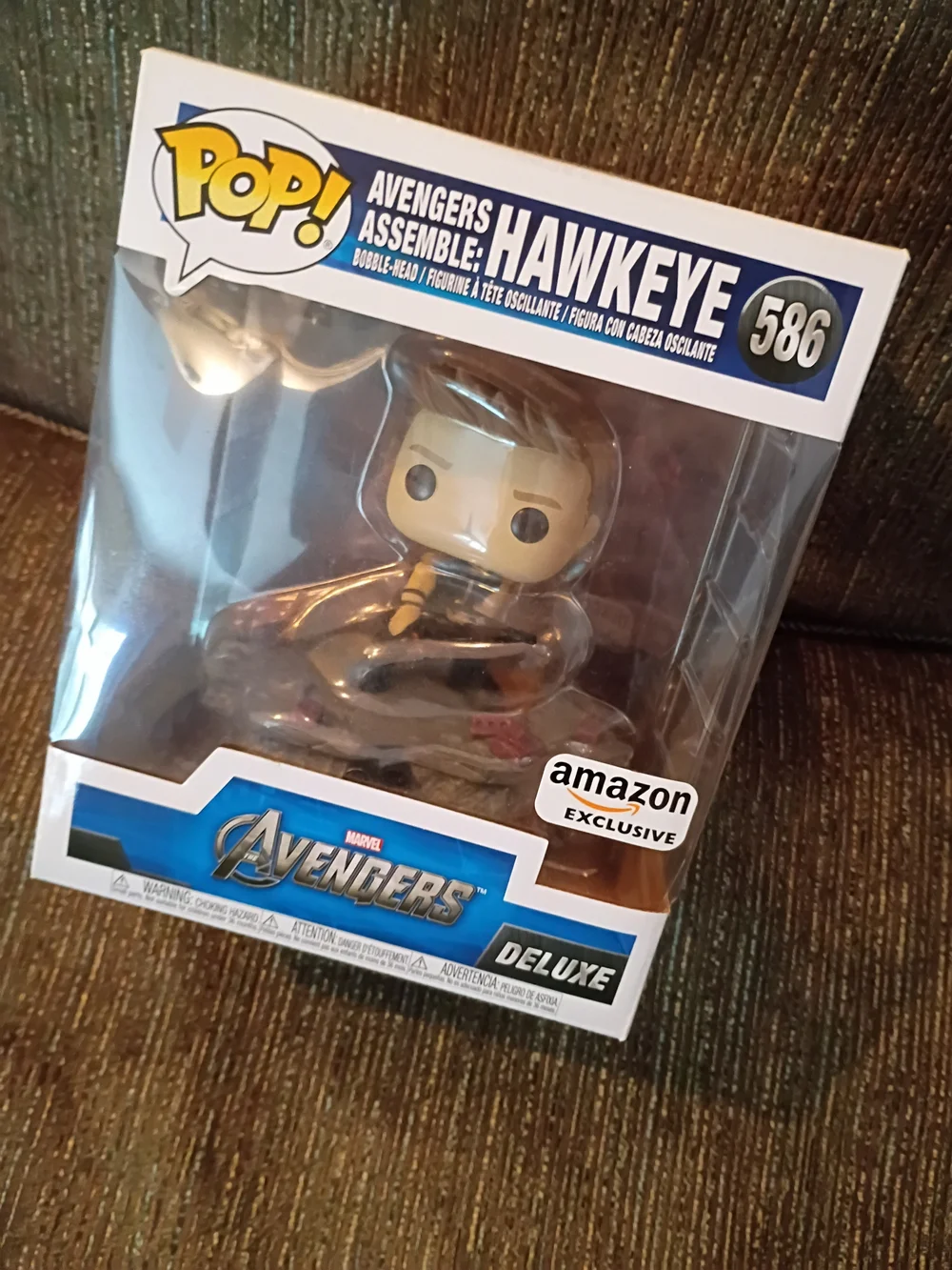 Funko Pop! Marvel Avengers Assemble Hawkeye Deluxe Figure 586 Bobble Head Amazon - Picture 1 of 4